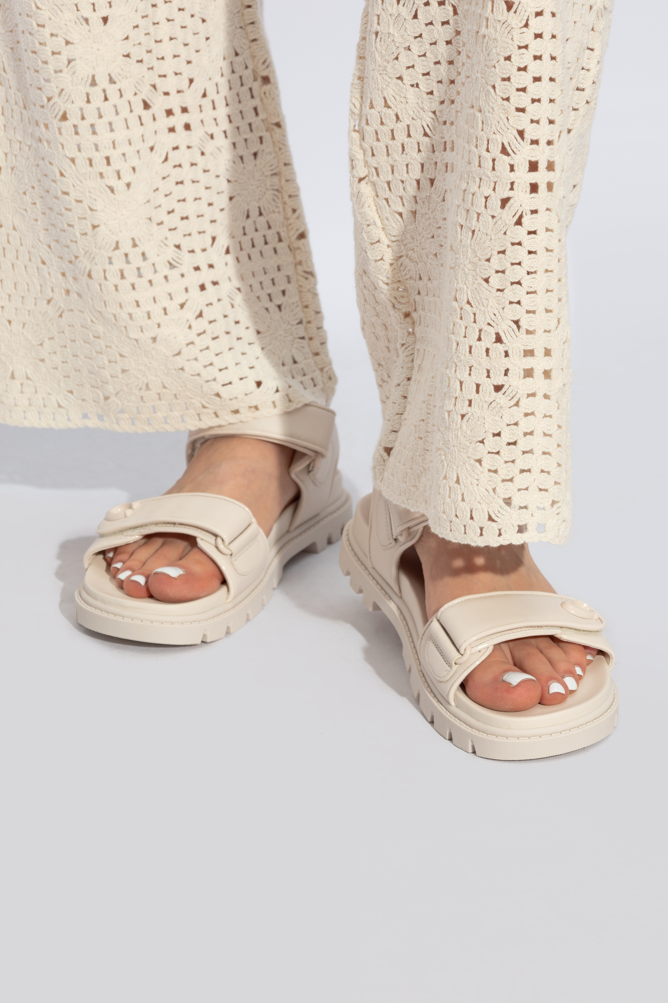 Cream Sandals Brynn Coach SchaferandweinerShops Anguilla Tronchetti COACH Pheobe Suede CD291 Oat